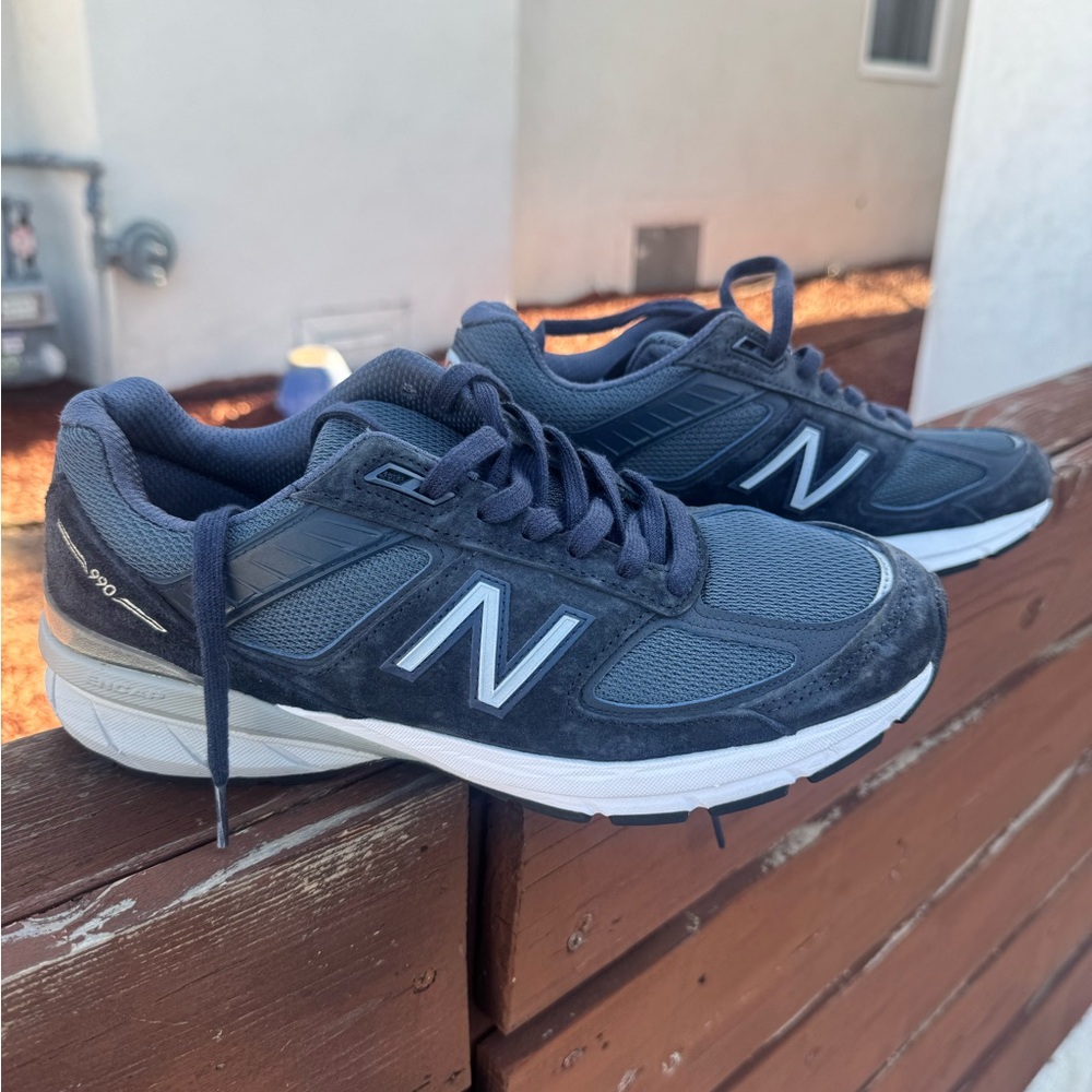New Balance Men's Navy and Gray Sneakers